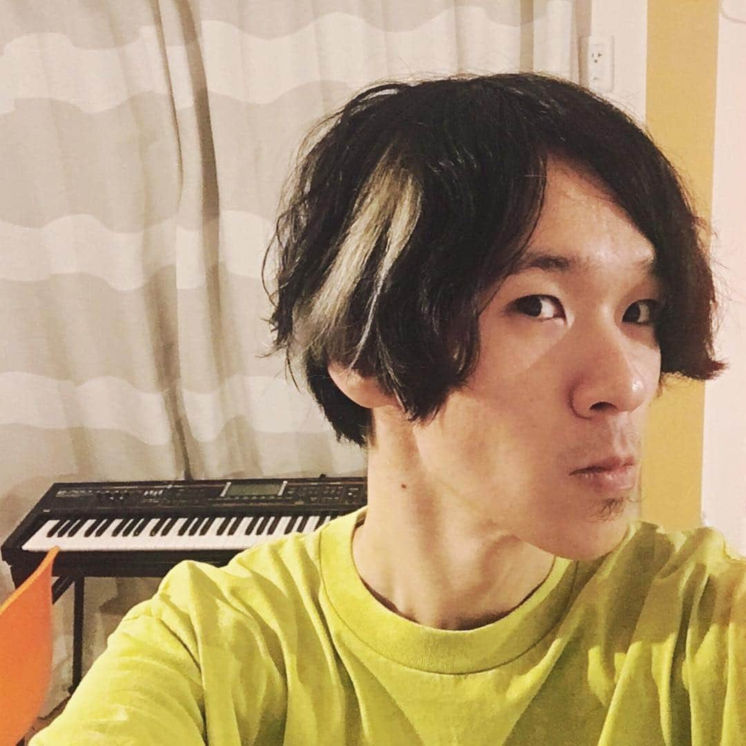 yuxuki wagaのインスタグラム：「髪切ったし久々にカラー入れた！たのしー！」