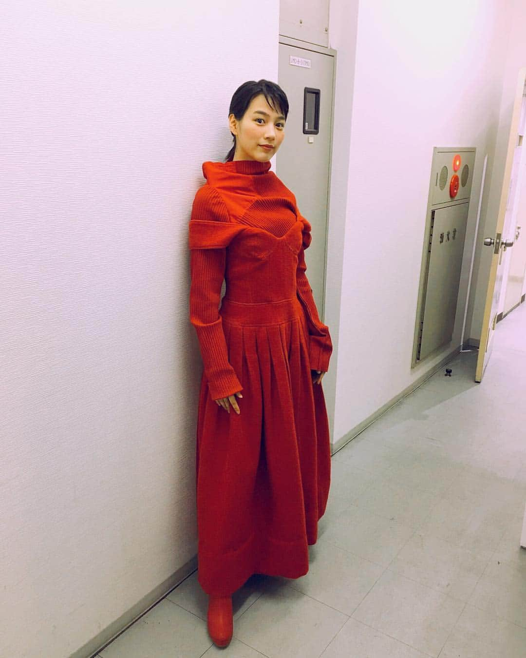 のん（能年玲奈）さんのインスタグラム写真 - (のん（能年玲奈）Instagram)「今日はミライさんイッキ見イベントありがとうございました！素敵なドレス👗 そしてミライさんラストは、はちゃめちゃ！明日、最終話配信です。お楽しみに！ #ミライさん #イッキ見 #渋谷 #LINEドラマ #のん」10月5日 23時43分 - non_kamo_ne