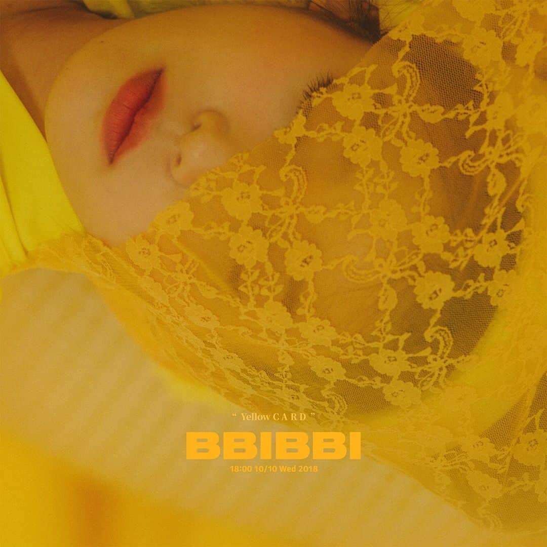 IUさんのインスタグラム写真 - (IUInstagram)「삐삐(BBIBBI) 10/10 6PM」10月6日 23時59分 - dlwlrma