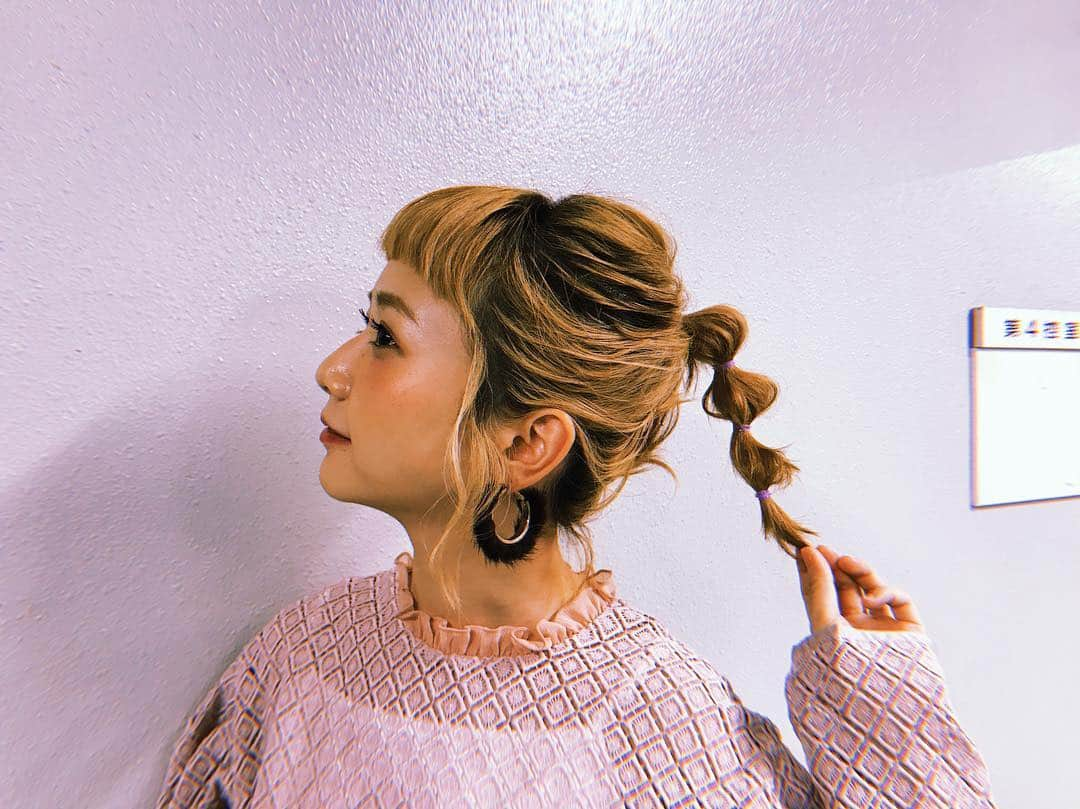 三戸なつめさんのインスタグラム写真 - (三戸なつめInstagram)「だんご3兄弟ヘア🍡  hair arrange @seika73  #mito_natsume」10月7日 13時15分 - mito_natsume