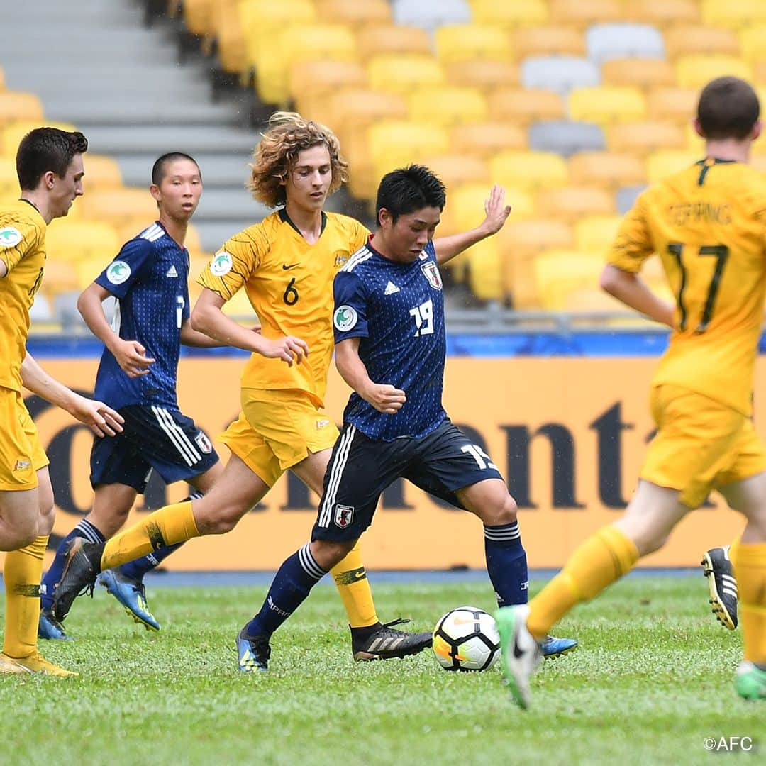 日本サッカー協会さんのインスタグラム写真 - (日本サッカー協会Instagram)「AFC U-16選手権いよいよ決勝❗ MF 15 中野瑠馬選手⚽ 高校入学と同時に加入した #京都サンガ F.C.U-18でも徐々に存在感を強めており、高円宮杯 JFA U-18サッカープレミアリーグWESTでは主にスーパーサブとして結果も出しています。 ・ FW 19 青木友佑選手⚽ #FC東京 U-18所属。中学年代からFC東京のアカデミーでプレー。ペナルティーエリア付近での冷静さ、豊かなアイデアが特長で、左足から繰り出す多彩なシュートでゴールを奪い取ります。 ・ DF 5 石田侑資選手⚽ #市立船橋 所属。徳島ヴォルティスジュニアユースの出身で、当時からJリーグのU-14トレーニングキャンプに参加するなど将来を嘱望されてきました。 ・ 👉詳しい情報は、JFA.jpへ ・ AFC U-16選手権マレーシア2018 2018/9/20(木)～2018/10/7(日) 決勝 vs タジキスタン 2018年10月7日(日) 21:45キックオフ(日本時間) CSテレ朝チャンネル2で生中継 ・ #jfa #daihyo #afcu16」10月7日 13時33分 - japanfootballassociation