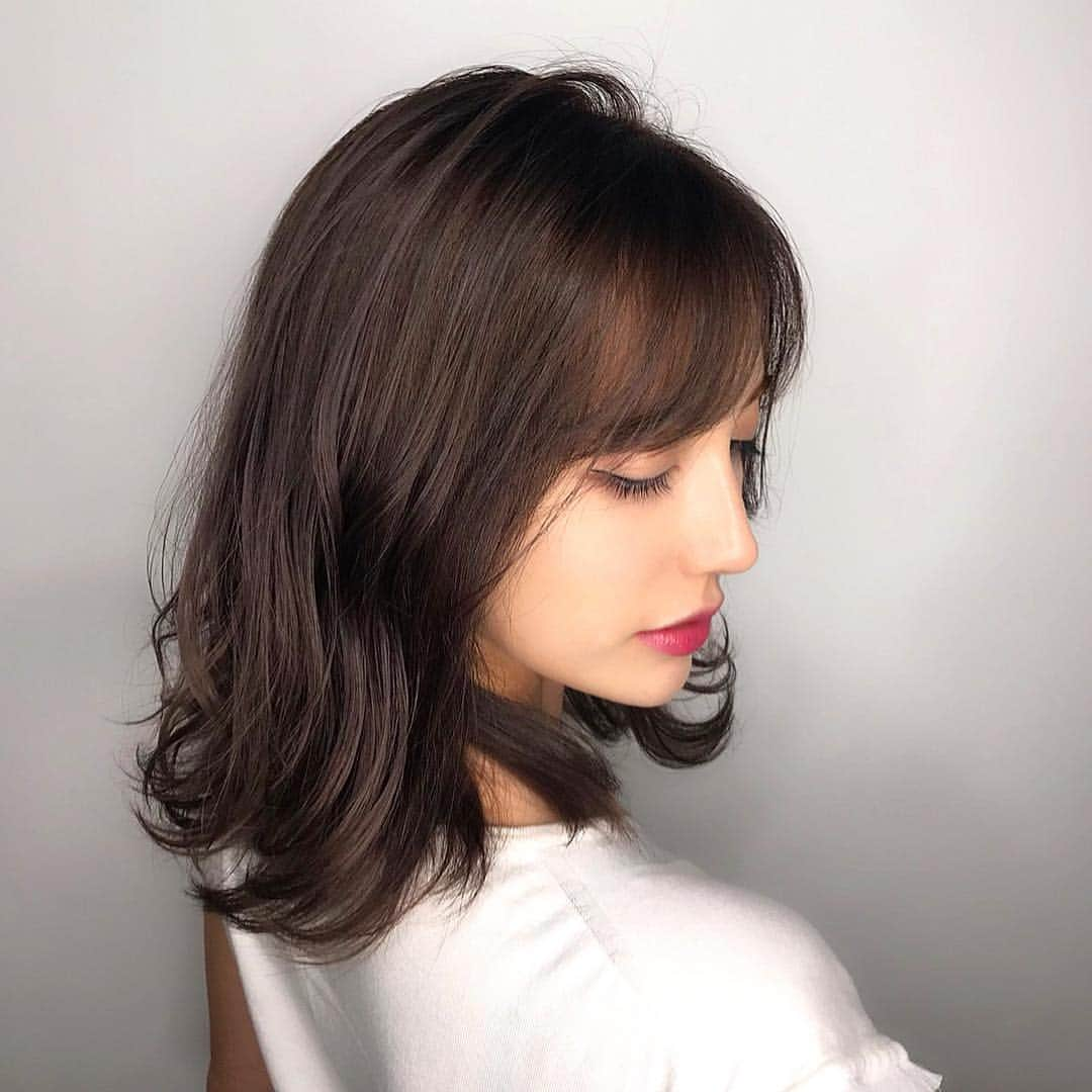 眞木美咲パメラさんのインスタグラム写真 - (眞木美咲パメラInstagram)「💇🏼‍♀️💇🏻‍♀️💇🏽‍♀️ 暗くした💜 いい色！シャンプーして落ちてくるのもたのしみ♡ ヒトシさん @fhitoshi08 ありがとう！ . #渋谷 #ALBUM #秋ヘアー」10月7日 19時42分 - pamypamypamy