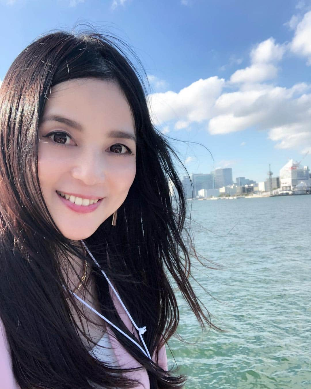 加藤美佐子さんのインスタグラム写真 - (加藤美佐子Instagram)「最高のお天気日和に クルージング♡  海も船も飛行機も大好き  #クルージング #🛳 #お台場 #テレビ業界関係者 #晴天 #飛行機 #海 #tokyo #japan #✈️」10月7日 20時43分 - misako.kato