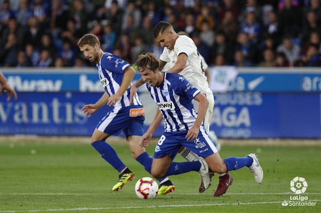 トマス・ピナのインスタグラム：「¡Otra noche mágica! ¡Gracias, Mendi! 🔵⚪️」
