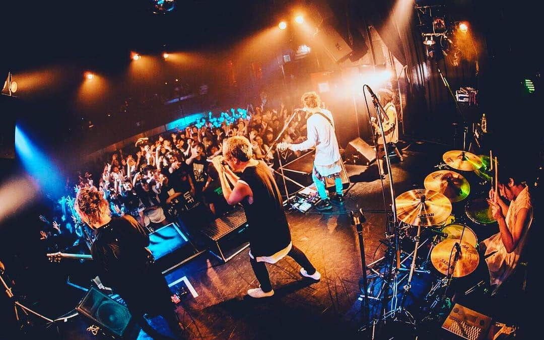 Yukioのインスタグラム：「2018.10.6 Thank you Shibuya club asia!!!!!!!!!!!!! . . 日本で待っててくれたみんな本当にありがとう!!!!!!!!!!!!!!! . . Photo by ヤマダマサヒロ . . #ALLOFF #オールオフ #live #liveconcert #liveperformance #atlanticcity #livepicture #ライブ #ライブ写真 #instapic #instapicture #写真 #picture #pictureoftheday」