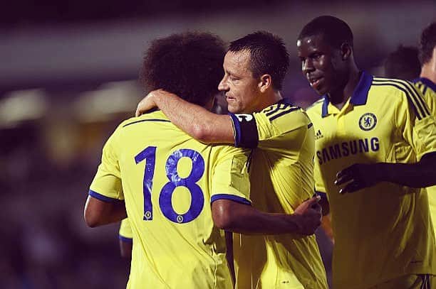 アイザイア・ブラウンのインスタグラム：「Congrats on a amazing career mate & all the best for the future! @johnterry.26 💙」
