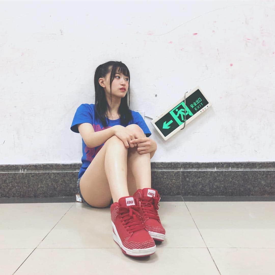 上西怜さんのインスタグラム写真 - (上西怜Instagram)「⠀⠀ ⠀ #れーちゃん推し  になりませぬか？🙃💭 ⠀ ⠀ #広州⠀ ⠀ ⠀ ⠀」10月8日 20時27分 - jonishi_rei