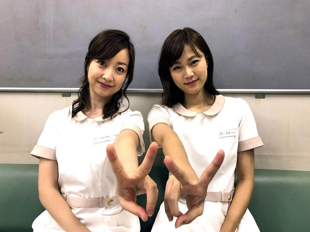 Tbs 大恋愛 僕を忘れる君と さんのインスタグラム写真 Tbs 大恋愛 僕を忘れる君と Instagram 大恋愛 第1話まであと4日 美人受付嬢 2ショット 黒川智花 小篠恵奈 毎日撮影頑張ってます 明日も撮影です オンエア当日 10月12日 電波ジャック