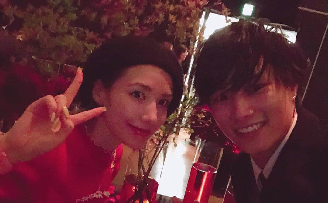 鈴木伸之さんのインスタグラム写真 - (鈴木伸之Instagram)「仲さんと、 とある会でばったり👀✨ 何かと縁がある方です☺️‼︎ 仲さんのインスタいつも 楽しく見させていただいています✨ しかし... 写真が見づらい笑」10月8日 16時29分 - nobuyuki_suzuki_official