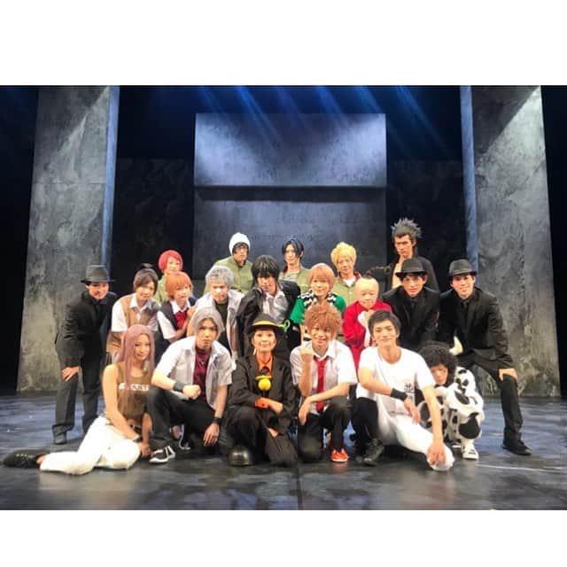 伊藤優衣さんのインスタグラム写真 - (伊藤優衣Instagram)「「家庭教師ヒットマンREBORN! the STAGE」東京、大阪全22公演が 無事に終了致しました。  東京での追加公演、 そして大千秋楽では全国の映画館にて ライブビューイングまで行われ、 本当にたくさんのお客様に観て頂く事が出来ました👏🏻✨✨ そんな大きくて長ーく、多くの方に愛されているREBORNの作品に関われた事本当に誇りに思います。 改めてご来場くださった皆様、 そしてライブビューイングをご覧下さった皆様、 本当にありがとうございました。 また京子ちゃんとして会える事を祈って…🙏🏻🙏🏻✨ #家庭教師ヒットマンreborn #家庭教師ヒットマンリボーン #リボステ #笹川京子 #伊藤優衣」10月8日 17時13分 - ito_yui0426