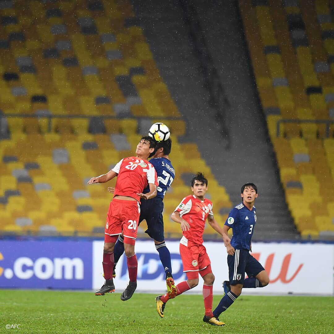 日本サッカー協会さんのインスタグラム写真 - (日本サッカー協会Instagram)「U-16日本代表は10月7日(日)、AFC U-16選手権マレーシア2018の決勝でU-16タジキスタン代表と対戦して1-0の勝利を収め、12年ぶり3度目の優勝を飾りました。  準決勝で大幅に先発メンバーを入れ替えていた日本は、この決勝に向けてもメンバーを刷新します。GKに野澤大志ブランドン選手（FC東京U-18）が抜擢され、 ・ 最終ラインには右から角昂志郎選手（FC東京U-18）、鈴木海音選手（ジュビロ磐田U-18）、半田陸選手（モンテディオ山形ユース）、中野伸哉選手（サガン鳥栖U-15）、 ・ 中盤は右から中野桂太選手（京都サンガF.C.U-18）、横川旦陽選手（湘南ベルマーレU-18）、成岡輝瑠選手（清水エスパルスユース）、三戸舜介選手（JFAアカデミー福島）、 ・ そして前線には西川潤選手（桐光学園高校）と唐山翔自選手（ガンバ大阪ユース）が入りました。 ・ 詳しい情報は、JFA.jpへ ・ AFC U-16選手権マレーシア2018 決勝：日本１ vs 0　タジキスタン ・ #jfa #daihyo #afcu16 #山田大樹 #佐々木雅士 #野澤大志ブランドン #半田陸 #角昂志郎 #鈴木海音 #石田侑資 #山田奈央 #佐古真礼 #田島詳基 #中野伸哉 #山内翔 #横川旦陽 #近藤蔵波 #成岡輝瑠 #中野桂太 #植田啓太 #三戸舜介 #中野瑠馬 #荒木遼太郎 #西川潤 #青木友佑 #唐山翔自 #森山佳郎」10月8日 17時12分 - japanfootballassociation