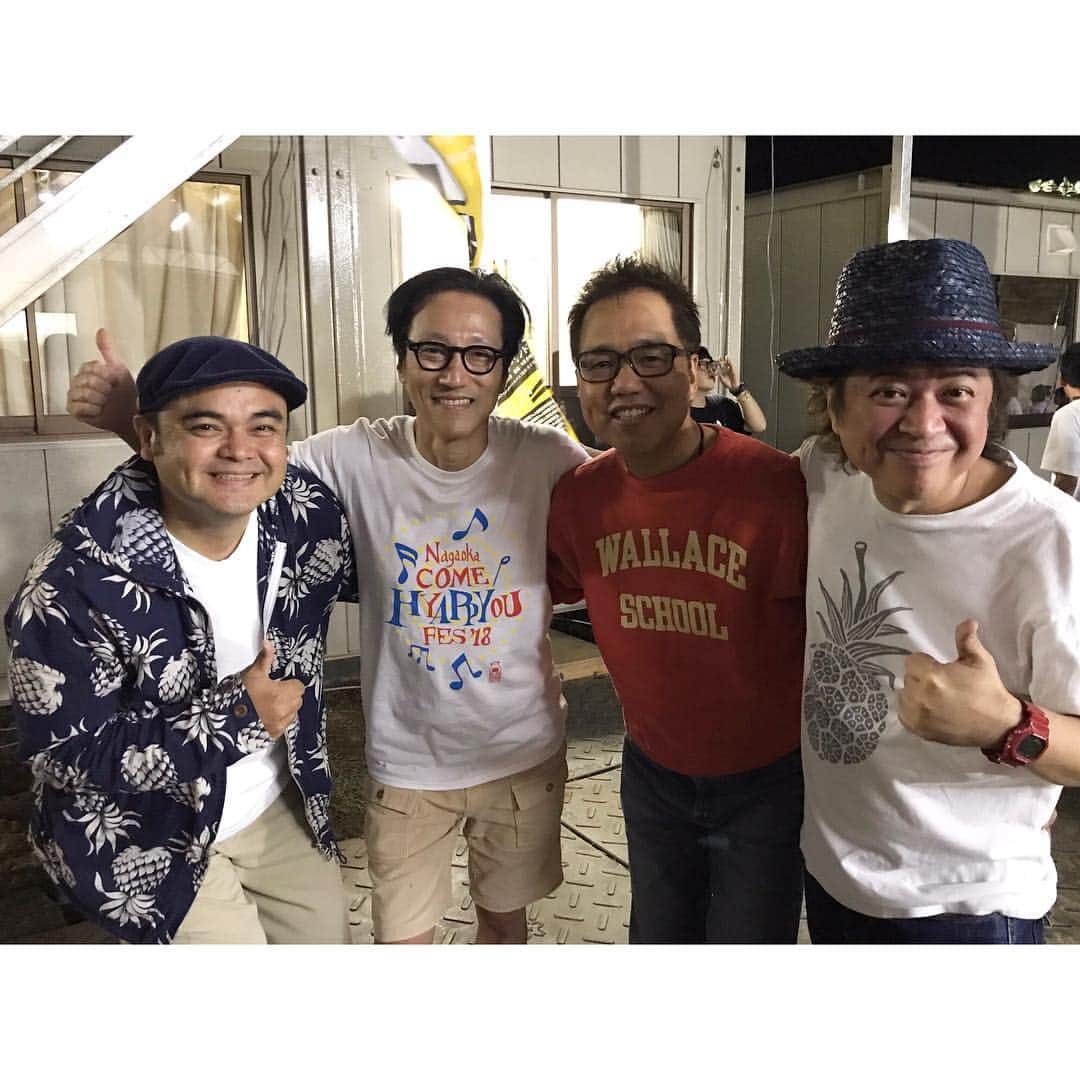 松永俊弥さんのインスタグラム写真 - (松永俊弥Instagram)「16年ぶりの再会！BEGINには、そのままのパッケージで海外フェスに出てほしい😆 ・ #begin#米フェス #米百俵フェス #drums #drummer」10月8日 22時57分 - toshiyamatsunaga