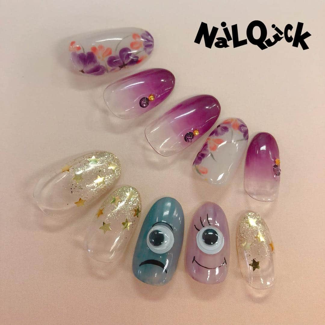 ネイルサロンならネイルクイックさんのインスタグラム写真 - (ネイルサロンならネイルクイックInstagram)「. #nailmonster 👻 #季秋 🌾 可愛いモンスターのハロウィンネイルと、 ハロウィンカラーのお花で大人の秋ネイル。 design by #ネイルクイック東急ハンズ梅田店 江野畑 . . . #ネイルサロン #ネイルクイック #アートデザイナー #ネイルアート #ハロウィンネイル #ネイルデザイン #ハロウィン #ネイル #グラデーションネイル #ラメグラデ #カラーグラデ #フラワーネイル #ハロウィンデザイン #大人かわいい #Halloween #nails #nails #halloweennails #halloweenart #nailart #gelnail #nailparfaitgel #naildesigns #nailquick  #젤네일 #네일아트 #指甲 #美甲沙龙」10月9日 15時46分 - nailquick