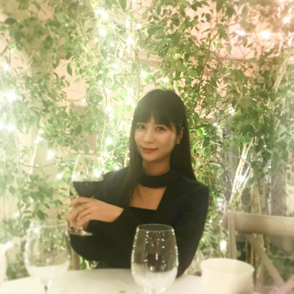 高瀬友規奈さんのインスタグラム写真 - (高瀬友規奈Instagram)「Exploring the cutest restaurant🦋🦋🦋 ・ ・ ・ #ltalian#beverlyhills」10月9日 8時03分 - yukina_731