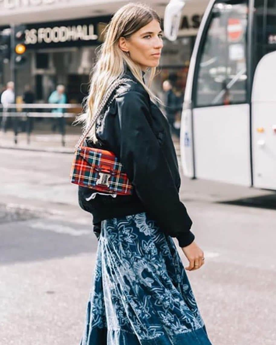 STREET STYLEのインスタグラム：「@veronikaheilbrunner, photo by Diego / @collagevintage2」