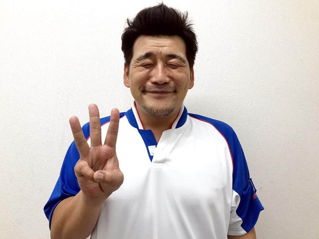 TBS「大恋愛〜僕を忘れる君と」さんのインスタグラム写真 - (TBS「大恋愛〜僕を忘れる君と」Instagram)「3日後のこの時間は「大恋愛」第1話放送です！！！ リアタイしてね！！ #忘れないために #金曜日10時 #アラームかけよう #富澤たけし #あと3日ポーズ #大恋愛 #僕を忘れる君と  #戸田恵梨香  #ムロツヨシ #松岡昌宏  #金曜の夜は大恋愛」10月9日 22時19分 - dairenai_tbs