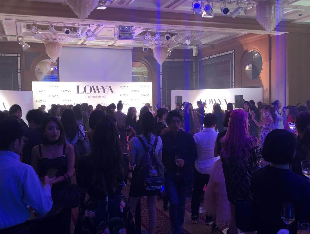 結子さんのインスタグラム写真 - (結子Instagram)「LOWYA さんのパーティーにご招待いただき行ってきました。 ゲストはあの方、、、😍❤️ . #lowya#party#models#jaran#victoriasecrets  #ロウヤ」10月10日 18時33分 - yuiko_yyy