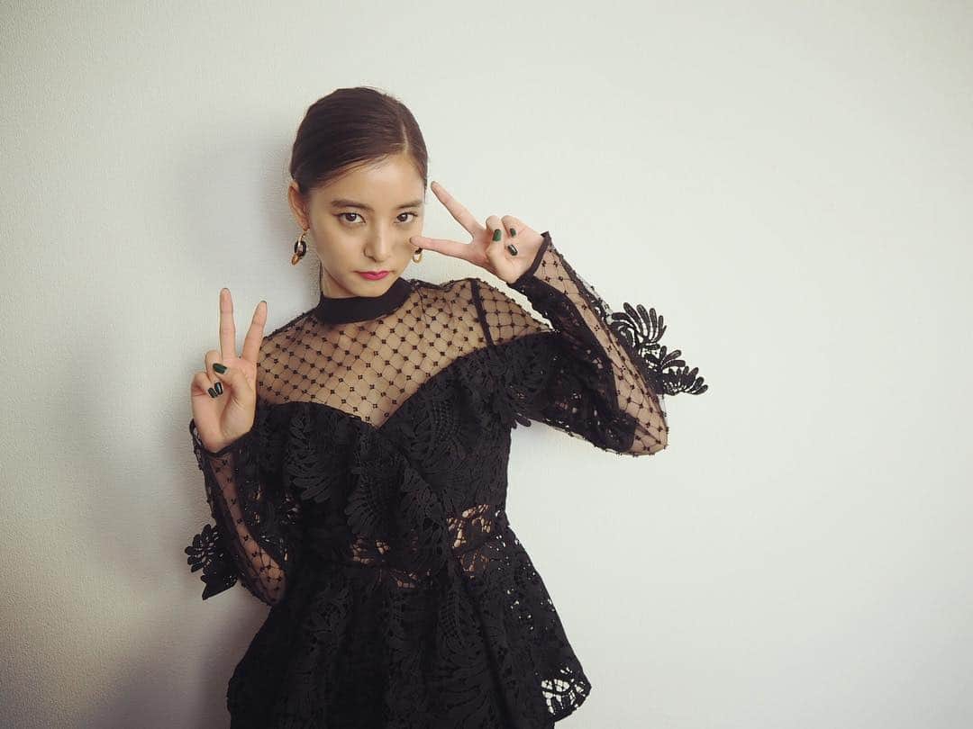 新木優子さんのインスタグラム写真 - (新木優子Instagram)「「あのコの、トリコ。」の舞台挨拶で唯一のミニスカート衣装☺️‼︎ 素敵な透け感で大人っぽさが素敵でした、、☺️ #あのコのトリコ。」10月10日 11時21分 - yuuuuukko_