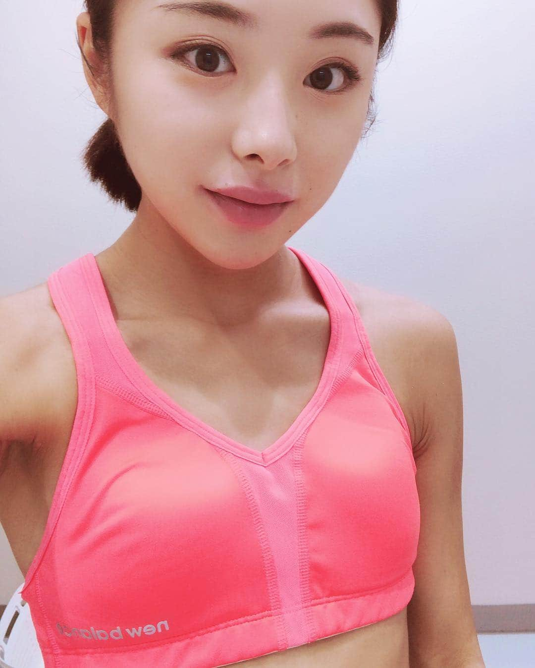 野田すみれさんのインスタグラム写真 - (野田すみれInstagram)「. GYM👍 体幹鍛えるよ❗️」10月10日 13時07分 - sumire0208