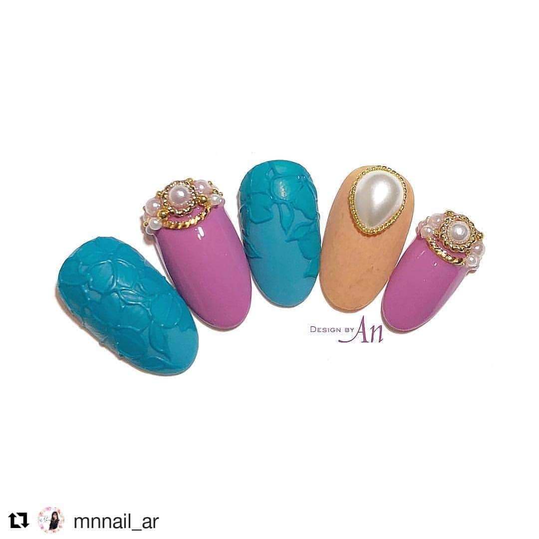 PREGELさんのインスタグラム写真 - (PREGELInstagram)「#Repost @mnnail_ar (@get_repost) ・・・ . . 〜Lady Dress〜 . . color》 PREGEL Turquoise Green839 ×PREGEL 70's Denim846 PREGEL MuseインディアンイエローM036 ×PREGEL Muse ミルクココアM040 ×Premdoll Fur Caramel PREGEL Muse あけび姫M030」10月10日 13時53分 - pregelofficial