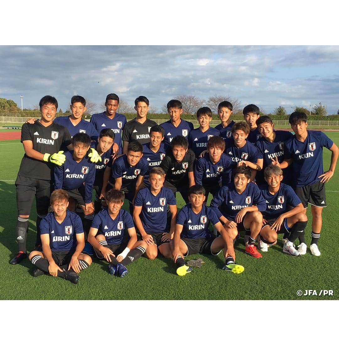 日本サッカー協会さんのインスタグラム写真 - (日本サッカー協会Instagram)「U-19日本代表　AFC U-19選手権インドネシア2018へ向けて活動開始！ ・ いよいよ来年5月に開催されるFIFA U-20ワールドカップポーランド2019の出場権をかけた、AFC U-19選手権インドネシア2018の活動がスタートしました。弟分であるU-16日本代表もAFC U-16選手権マレーシア2018を制し、U-19日本代表もこの良い流れを受け継ぎ、予選突破を目指します。 ・ 👉詳しい情報は、JFA.jpへ ・ AFC U-19選手権インドネシア2018 2018/10/18(木)～2018/11/4(日) 上位4位以内でFIFA U-20 ワールドカップ ポーランド 2019への出場権獲得 グループステージ第1戦 vs U-19朝鮮民主主義人民共和国代表 10月19日(金)21:00キックオフ(日本時間) CSテレ朝チャンネル2で生中継 ・ #jfa #daihyo #AFCU19 #大迫敬介 #若原智哉 #谷晃生 #石原広教 #橋岡大樹 #荻原拓也 #瀬古歩夢 #三國ケネディエブス #菅原由勢 #小林友希 #東俊希 #齊藤未月 #安部裕葵 #伊藤洋輝 #郷家友太 #藤本寛也 #山田康太 #滝裕太 #田川亨介 #原大智 #宮代大聖 #久保建英 #斉藤光毅」10月10日 17時27分 - japanfootballassociation