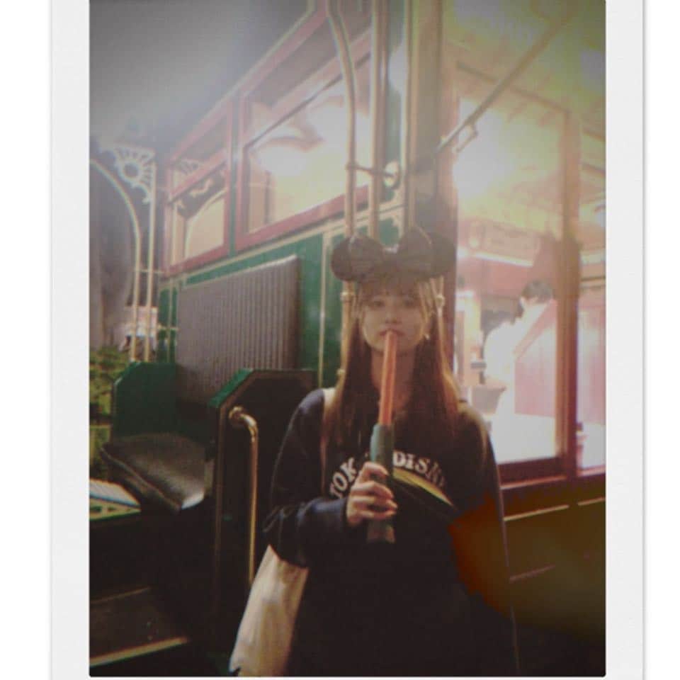生見愛瑠さんのインスタグラム写真 - (生見愛瑠Instagram)「食べ過ぎ注意報だされるな、ぴーsu」10月10日 17時37分 - meru_nukumi