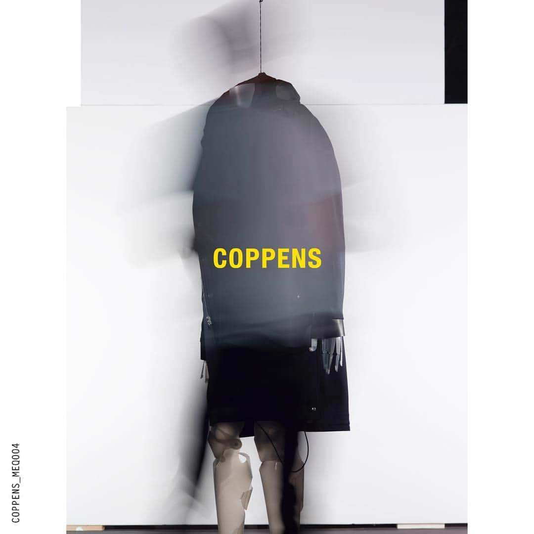 ティムコペンズのインスタグラム：「COPPENS_merino_005 | 2 Piece 3 Layer Merino Wool Parka | Full description on link in bio #timcoppens @thewoolmarkcompany | 📷📹@hawlinservices #timcoppens」