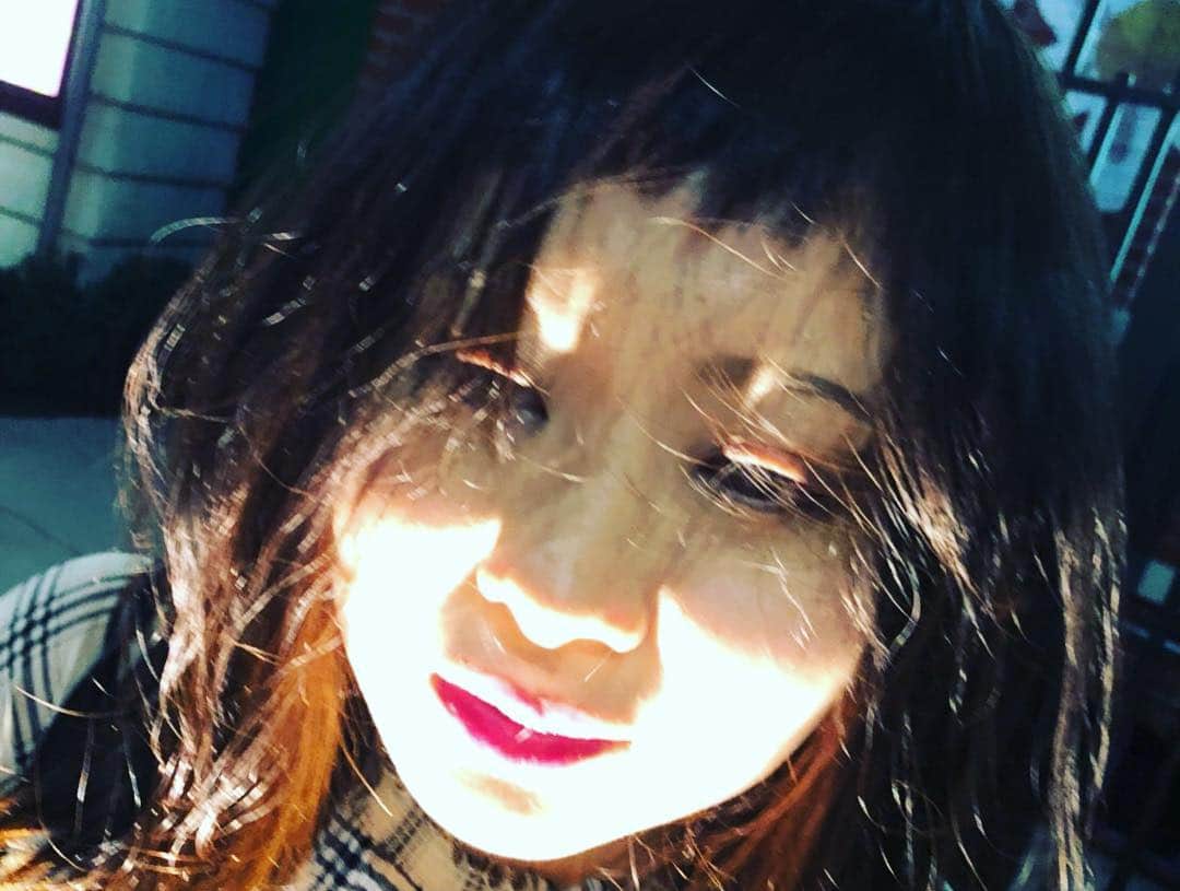 大松絵美さんのインスタグラム写真 - (大松絵美Instagram)「ユニバァ！！！ 今日たのしかったぁ。。。 絶叫系もゾンビも何も克服できんかったけど たのしかったぁ。。。 貴重な友達。。。 ありがとう。。。」10月11日 23時05分 - emirin1004