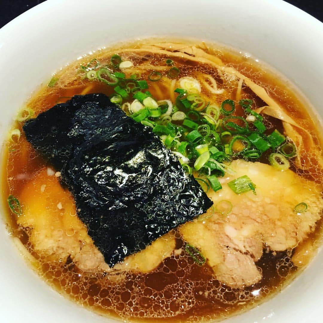 宮田麺児のインスタグラム：「ラーメン鉢を買いに。 生前一度お逢いしたかった あの方のラーメンイズムを感じに。  #ラーメン#ラーメン鉢#支那そば#佐野実#ラーメン博物館」