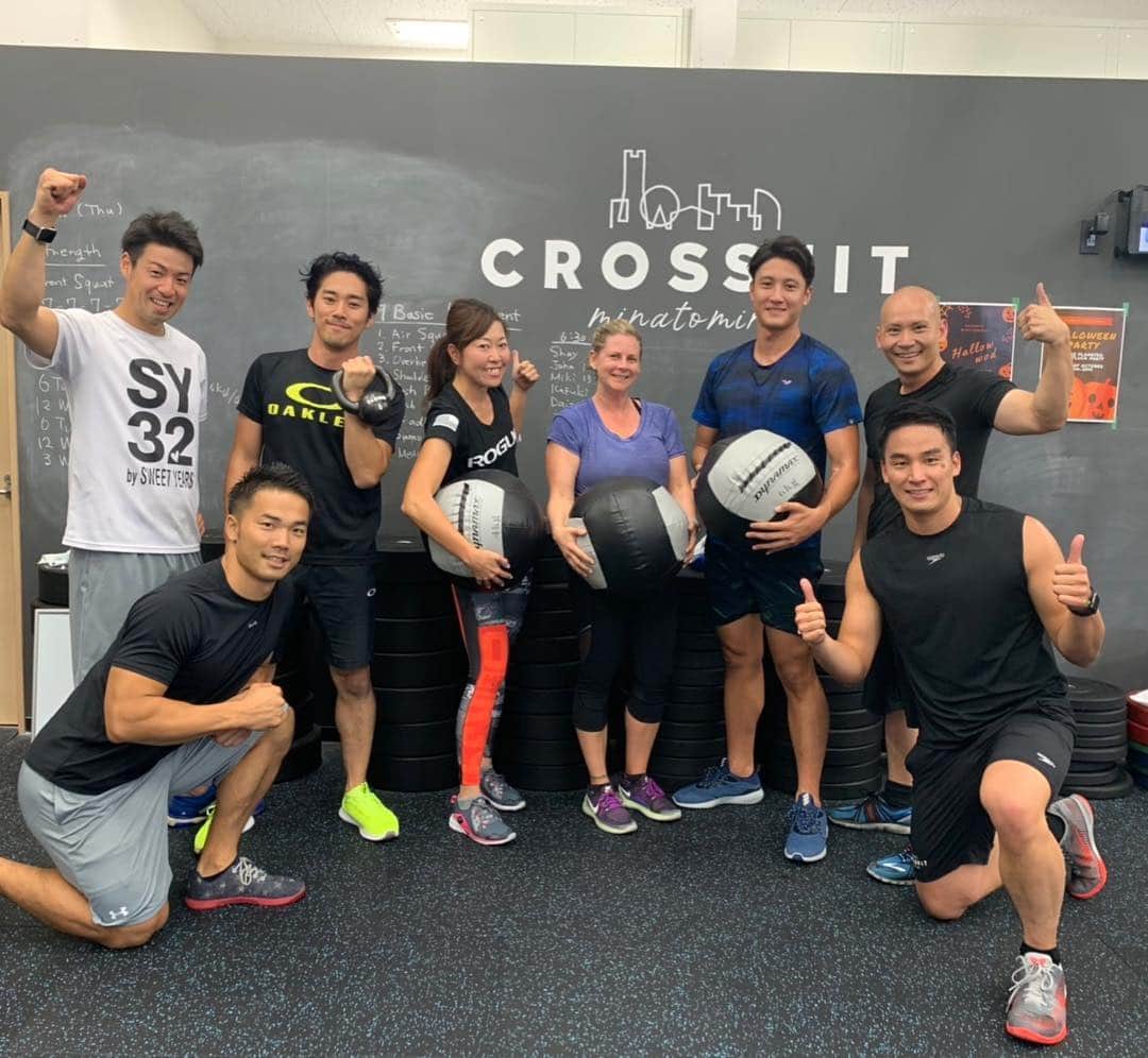 渡邊一輝のインスタグラム：「今朝はクロスフィットを体験してきました！ @crossfitminatomirai  色々な要素が入っていて楽しいし水泳のパフォーマンス向上にも繋がると思いました！今後も定期的に行きます💪 たいしさん、丈志さんありがとうございました！」