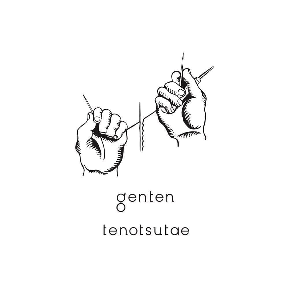 gentenさんのインスタグラム写真 - (gentenInstagram)「10/11 (水)、genten tenotsutae市谷店がオープン。@genten_tenotsutae ﻿ ﻿ 職人との触れ合いやモノづくりを通してブランドの原点を体感していただく、工房併設のコンセプトショップに新しく生まれ変わりました。﻿ gentenの手からお客さまの手へ渡り、そしてお客さまからgentenの手に渡る。こうした想いの循環を“tenotsutae-手の伝え-”という言葉に込めて、“長く愛着を持てるモノづくり”を体感し楽しんでいただきながら、商品のライフサイクルに応じたサービスを展開していきます。﻿ ﻿ #genten #dangenten #gentenmonococoro #gententenotsutae #letterboy #レターボーイ #ゲンテン #ダンゲンテン #レザー #革 #バッグ #カバン #鞄 #サイフ #財布 #レザーバッグ #革バッグ #革財布 #オーダーバッグ #手仕事 #経年変化 #暮らし #ライフスタイル #シンプルライフ #エシカル #👜 #💼 #👝」10月11日 17時15分 - genten_official