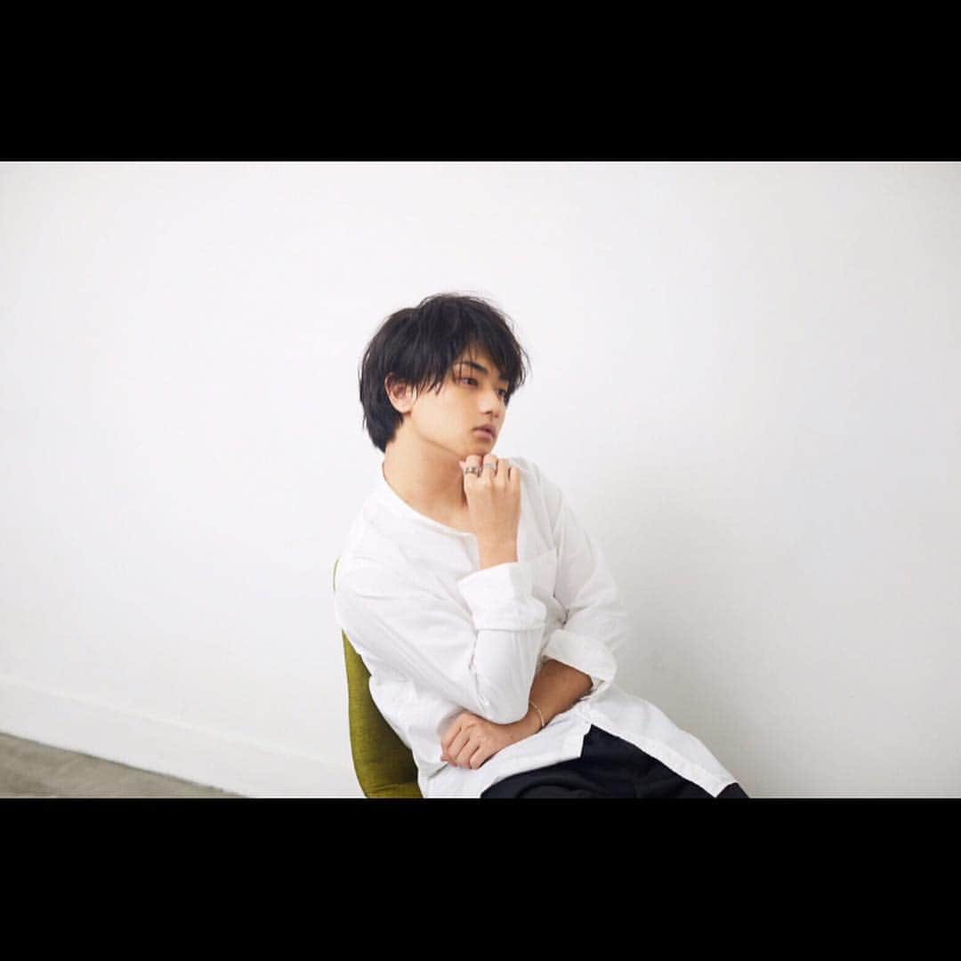 橘柊生さんのインスタグラム写真 - (橘柊生Instagram)「白白白  TOYBOX好評なようで。嬉しいです。自作曲音花火も好評なようで。あざす。  Photo by @daishi_saito Make @akihito_hayami」10月11日 18時13分 - to_i1015