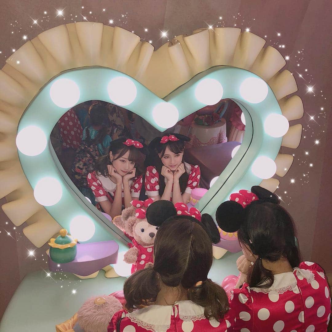さきぼんさんのインスタグラム写真 - (さきぼんInstagram)「ミニーちゃんまとめ❤️ 撮れ高ありすぎてかわいすぎて😍 メイちゃんといつもお揃い‪(*´꒳`∩)‬ . . #ディズニー #disney #Dハロ #Dハロ仮装 #disneyland #ディズニーランド #ミニーちゃん #ミニーマウス #双子コーデ #双子ディズニー #エントランスグリーティング#ミニーグリーティング #グリーティング #夢展望 #bodyline #tokyodisneyresort #さきぼんハロウィン🎃 #さきぼんディズニー」10月11日 18時14分 - sakibon69