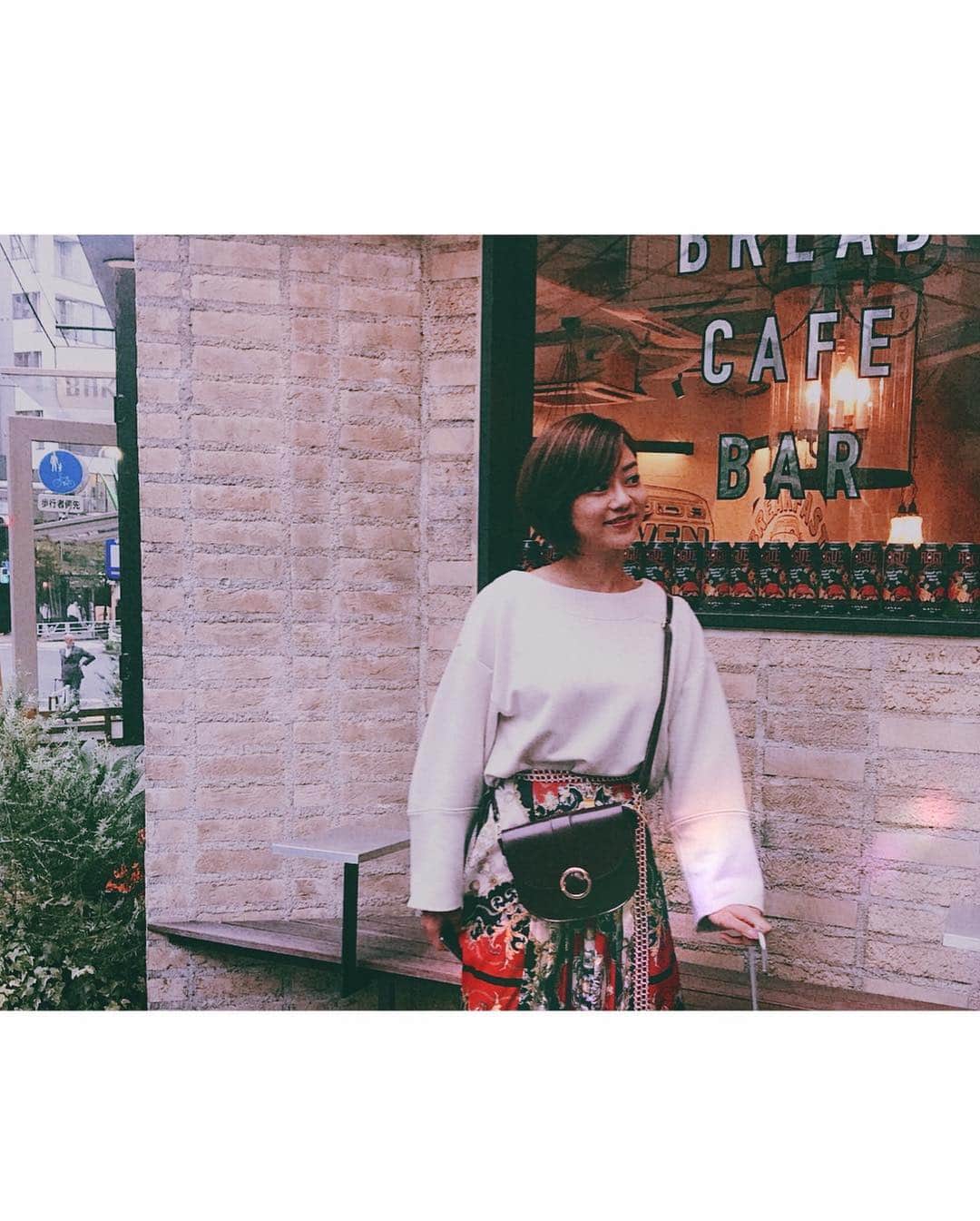指出瑞貴さんのインスタグラム写真 - (指出瑞貴Instagram)「柄すき🍑 It was a grate day !!🍁🍂 👚#coomb  skirt and 👞 #zara  #instagood #instagram #followme #指出瑞貴 #mizukisashide #오오티디 #데일리룩 #fashion #さ私服」10月11日 23時46分 - sashidemizuki
