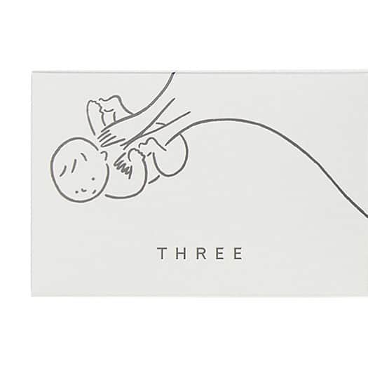 Yu Nagabaさんのインスタグラム写真 - (Yu NagabaInstagram)「『THREE』のBABY & KIDS 限定パッケージのイラストを描きました😊 下記のお店で先行発売、11/7にその他のTHREE取り扱い店舗でも発売されます。  THREE AOYAMA 伊勢丹新宿本店 阪急うめだ本店 公式オンラインショップ  #three #threecosmetics #kaerusensei #yunagaba #長場雄」10月11日 18時31分 - kaerusensei