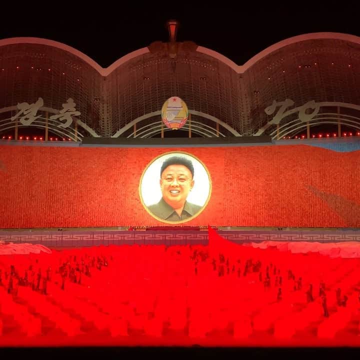 佐藤健寿のインスタグラム：「北朝鮮より帰国。」