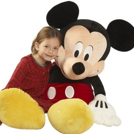 マッケンジー・フォイさんのインスタグラム写真 - (マッケンジー・フォイInstagram)「Mickey Mouse and little me 😊」10月12日 0時37分 - mackenziefoy
