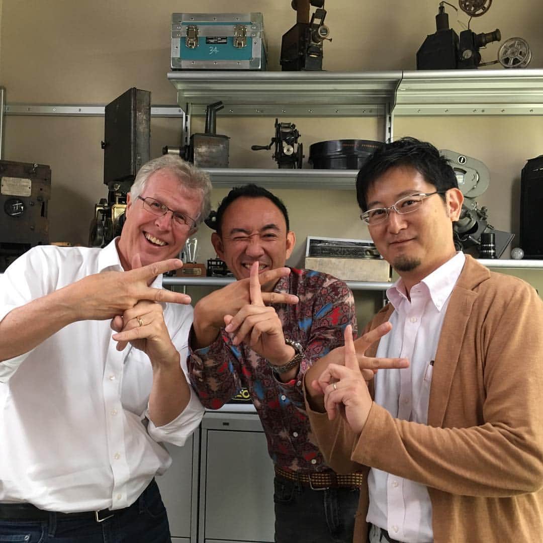 能勢雄一のインスタグラム：「@kinoflolightingsystems have good LED light ! So amazing 😉」