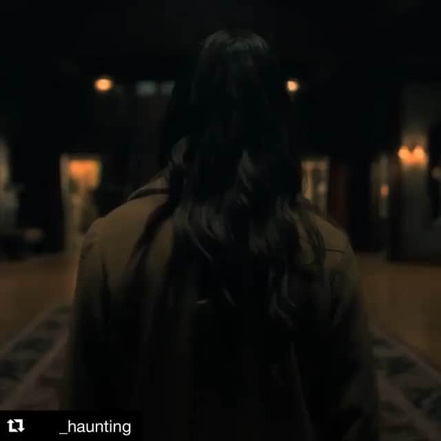 オリヴァー・ジャクソン＝コーエンのインスタグラム：「Sleep tight @netflix @_haunting #StartStreaming #StartScreaming」