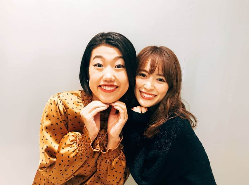 泉里香さんのインスタグラム写真 - (泉里香Instagram)「きのうは横澤さんと一緒☺️ おしゃべりできる時間が多くて楽しかった〜☺︎ #横澤夏子 さん」11月10日 12時07分 - rika_izumi_