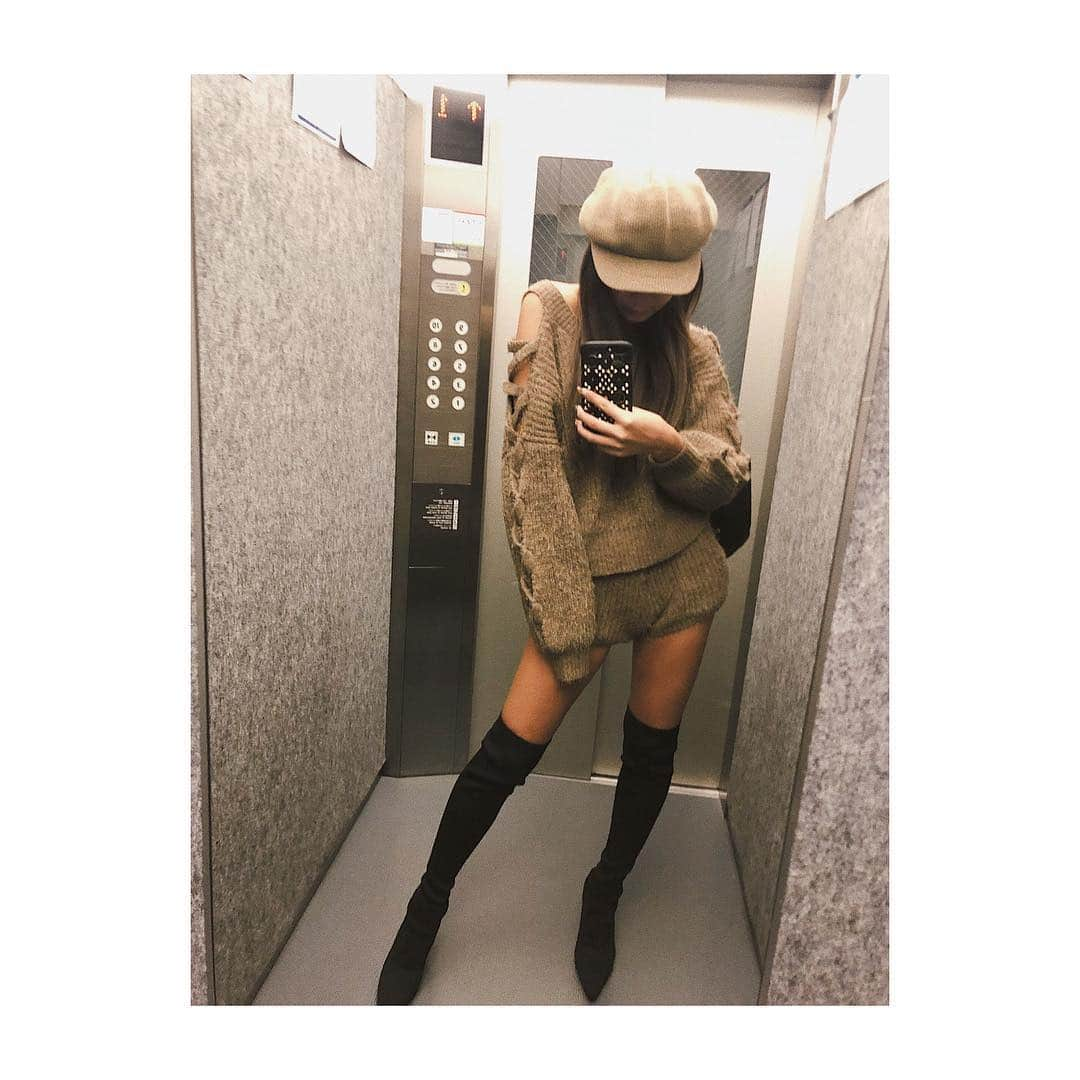 池田美優（みちょぱ）さんのインスタグラム写真 - (池田美優（みちょぱ）Instagram)「． GYDAのセットアップに GYDAのソックスニーハイブーツ♥ たまたま全身GYDAでした #いつかのコーディネート」11月6日 13時43分 - michopa1030