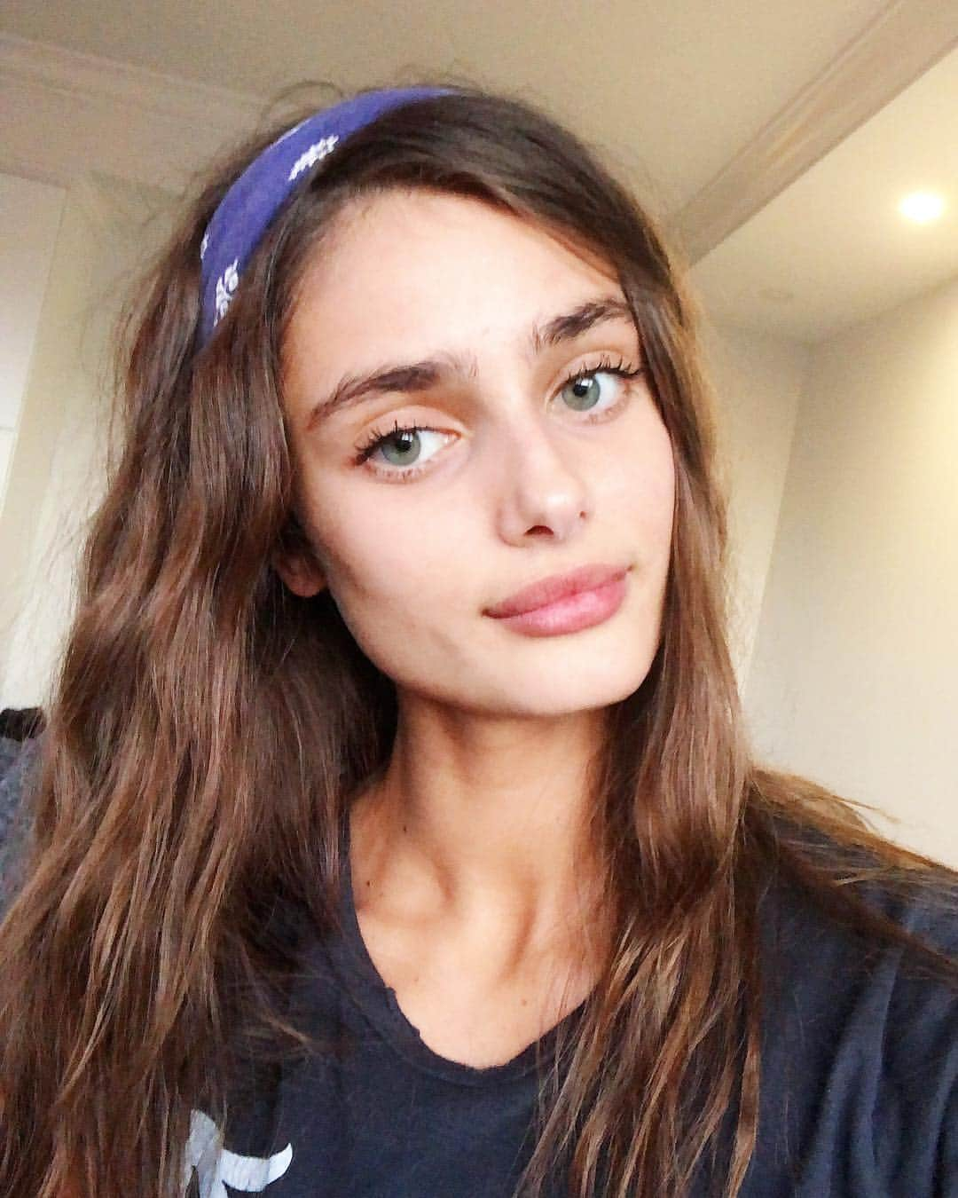 テイラー・ヒルさんのインスタグラム写真 - (テイラー・ヒルInstagram)「When you take a selfie but you have siblings... 👉」11月6日 6時31分 - taylor_hill