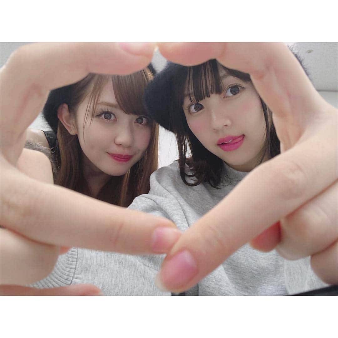 新木さくらさんのインスタグラム写真 - (新木さくらInstagram)「モコモコ高新木♡ 悠未さん髪切ったよ〜、さくらとの長さの違いがすごいよね！！笑  #LinQ #高新木」11月6日 22時50分 - araki_sakura14