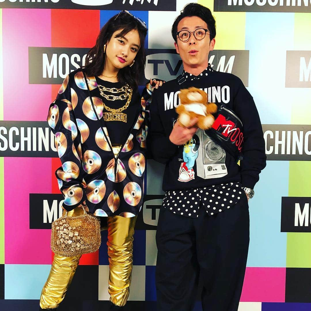 藤森慎吾さんのインスタグラム写真 - (藤森慎吾Instagram)「KOOさんがぶち上げてくれました！！ SURVIVAL DANCEがかかった時は、震えましたね！ふぅーーーー！！！最高っ！！のパーリナイでしたぁー！！TK soundsで育ってますから！ シャンパーーン！！ #hm #hmoschino」11月6日 22時56分 - fujimori_shingo0317