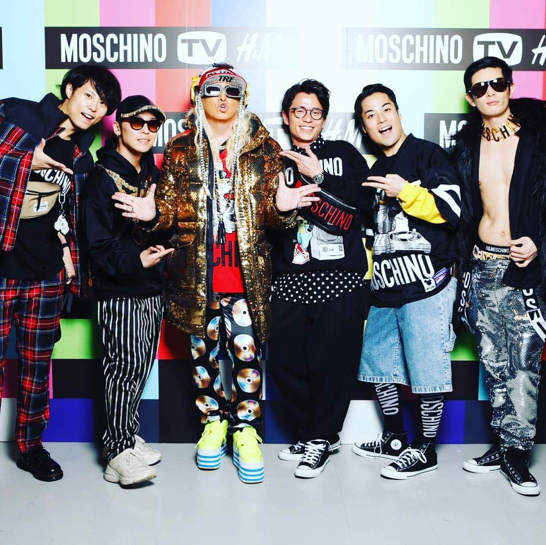 藤森慎吾さんのインスタグラム写真 - (藤森慎吾Instagram)「KOOさんがぶち上げてくれました！！ SURVIVAL DANCEがかかった時は、震えましたね！ふぅーーーー！！！最高っ！！のパーリナイでしたぁー！！TK soundsで育ってますから！ シャンパーーン！！ #hm #hmoschino」11月6日 22時56分 - fujimori_shingo0317