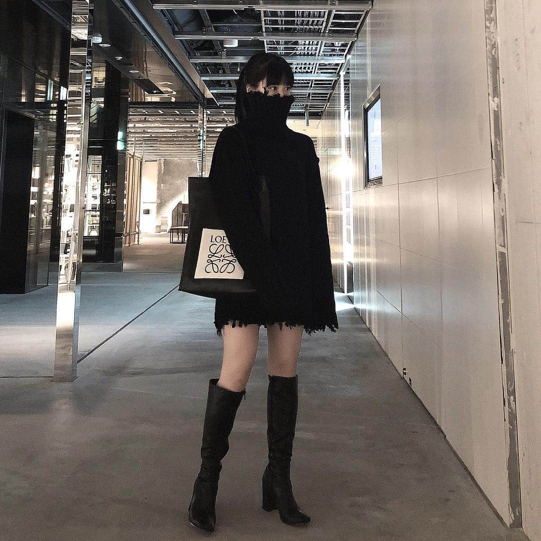 中村くるみさんのインスタグラム写真 - (中村くるみInstagram)「ロングブーツ初めて履いた👢」11月6日 20時54分 - __k_r_m__