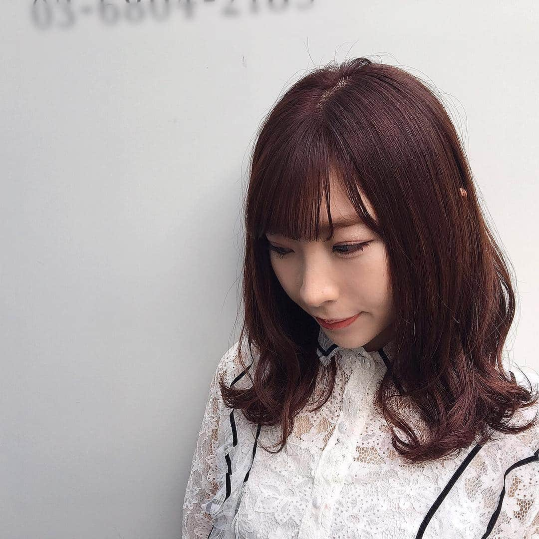 岩佐美咲さんのインスタグラム写真 - (岩佐美咲Instagram)「赤みがかったブラウン  #美容院 #ヘアカラー #ブラウン #秋 #秋カラー #赤みブラウン #原宿 #spica #hair #haircolor #newhair」11月6日 21時54分 - wasaminnn