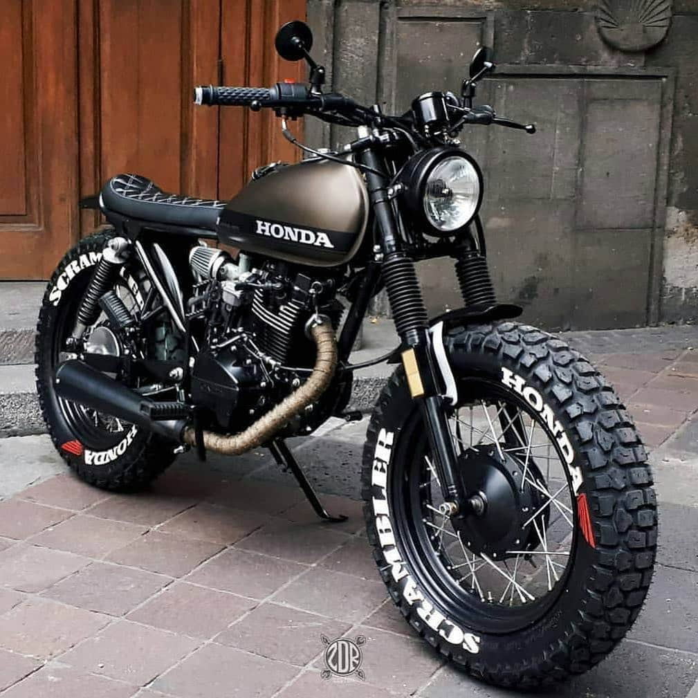 epidemic_motorsさんのインスタグラム写真 - (epidemic_motorsInstagram)「HONDA CGL 125 by @zdrcustom  #streetscrambler #triumphbonneville #flattracker #dirttrack #custommotorcycle epidemicmotors #epidemic_motors #scrambling #bmwscrambler #caferacers #builtnotbought #blacklanesmotor #makelifearide #bmwmotorrad #sportsterscrambler #scramblers#trackers #dirttracker #scramblerhonda #scrambler #caferacer #surfandmotor #deuxxmachina #honda #hondacb #flatracker #scrambler」11月7日 3時29分 - epidemic_motors