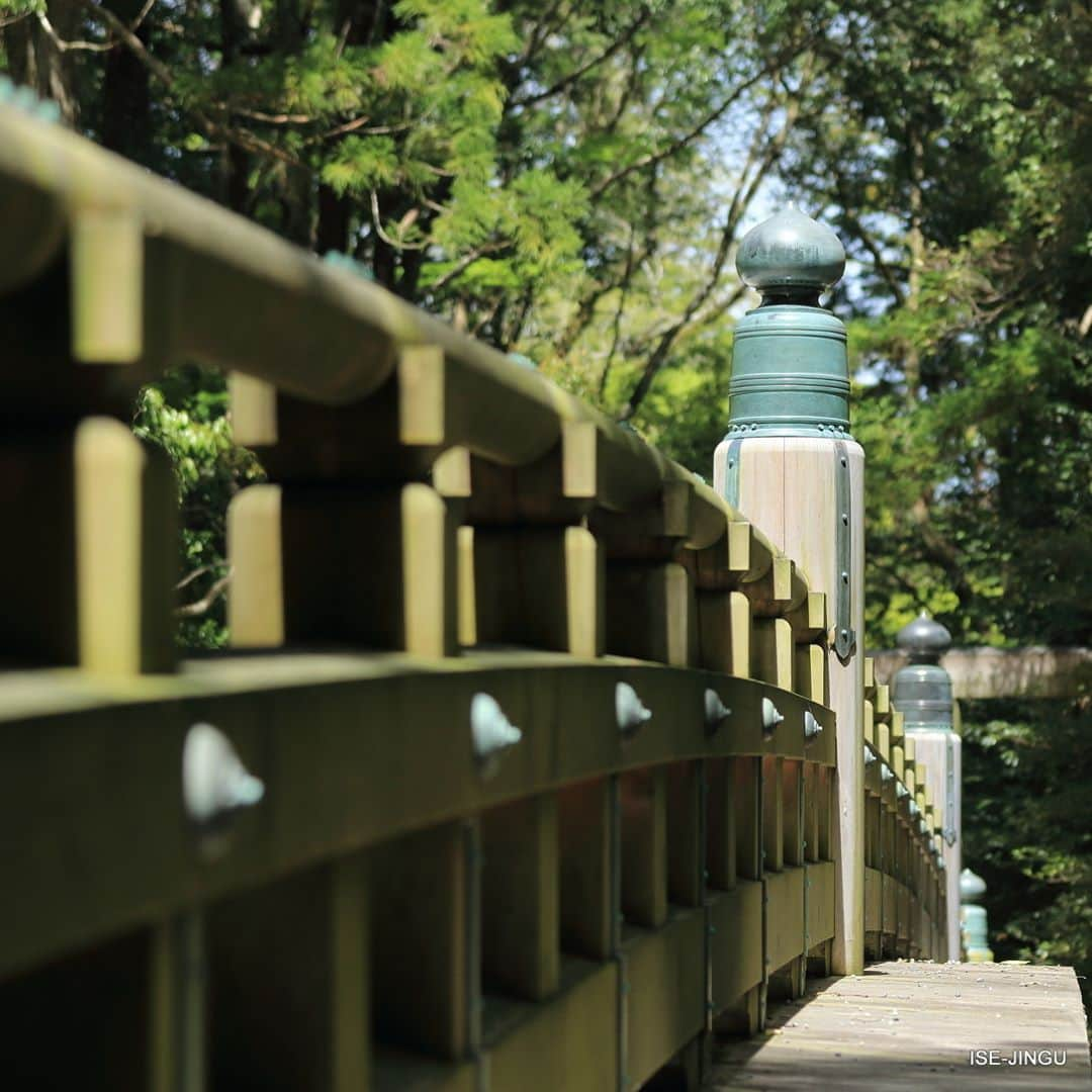 伊勢神宮さんのインスタグラム写真 - (伊勢神宮Instagram)「#伊勢神宮 #神宮 #神社 #心のふるさと #内宮 #風日祈宮橋 #風日祈宮 #擬宝珠 #ISEJINGU #JINGU #SOUL_of_JAPAN #Japan #Jinja #Shinto #Naiku #Kazahinomi_no_miya」11月7日 11時00分 - isejingu.official