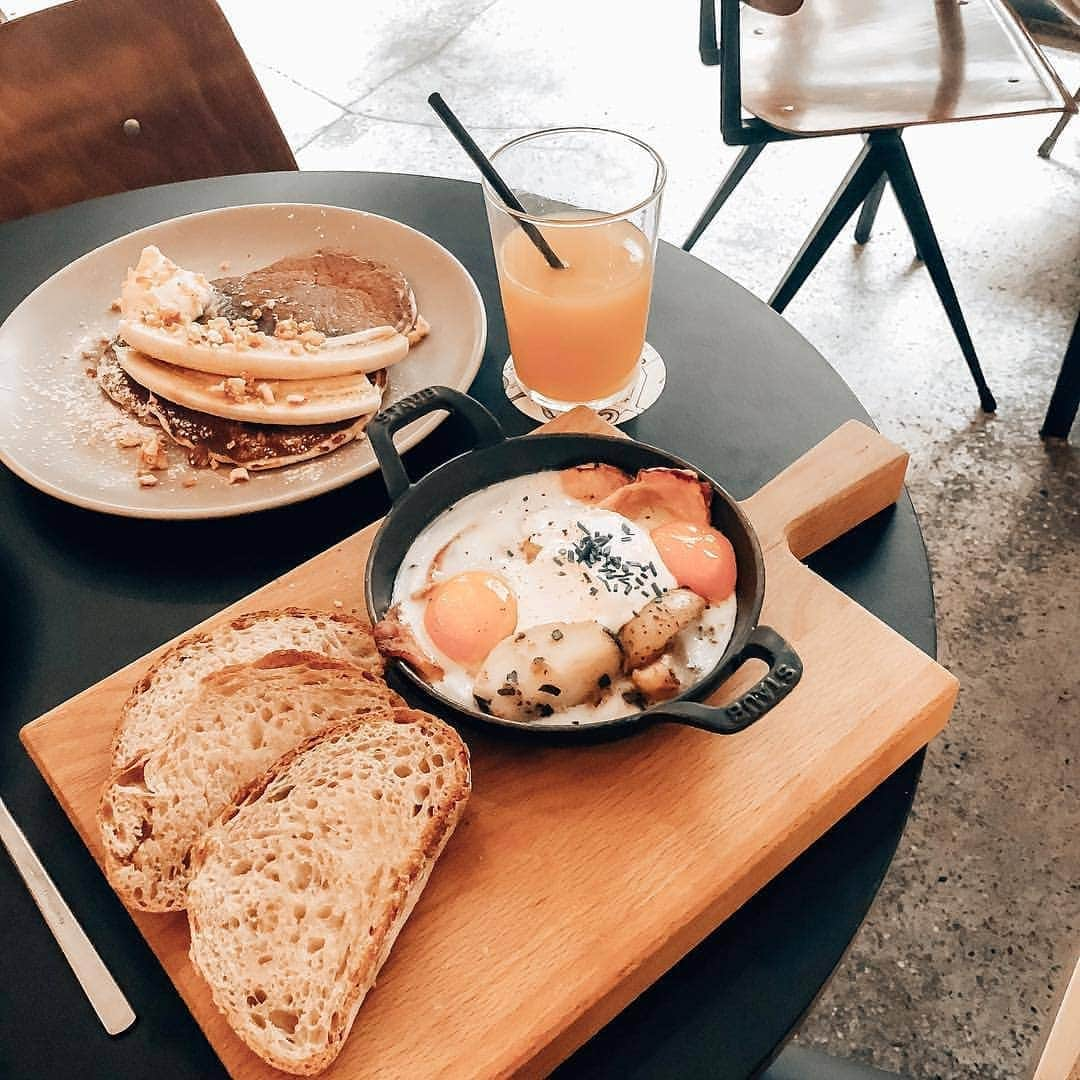 Top Dog Photoさんのインスタグラム写真 - (Top Dog PhotoInstagram)「TOP Barcelona 🥘 @thefederalcafe 📷 por @joanavaladares •  #topbarcelonaresto Visita la galería de nuestro artista destacado para conocerlo y darle cariño !! Look at the featured gallery to share the L❤️VE #communityfirst」11月7日 19時00分 - topdogphoto